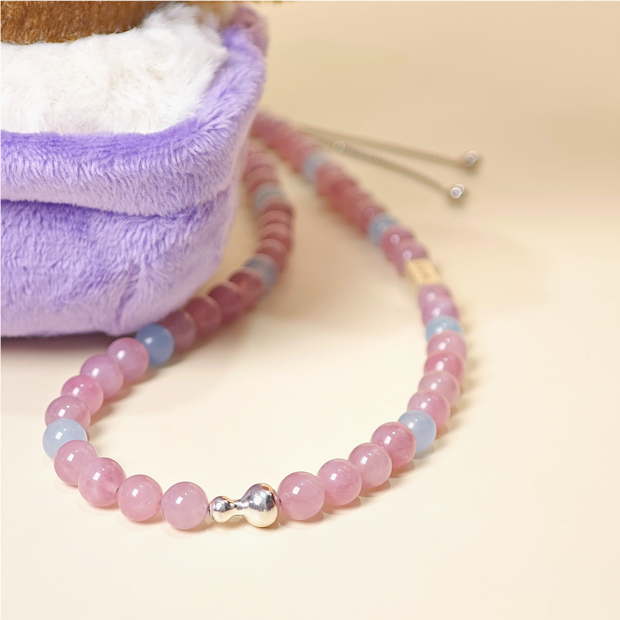 Infinite Thrill · Rose Quartz Necklace