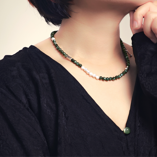 Infinite Faith · Green Dragon Crystal Pendant Necklace